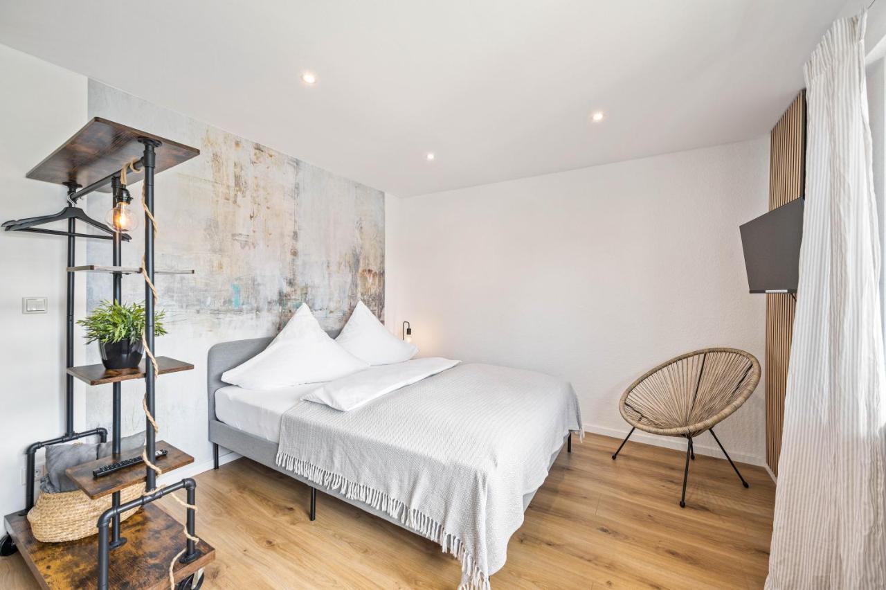Ruhiges Und Zentrales Apartment In Huettenfeld Lampertheim Kültér fotó