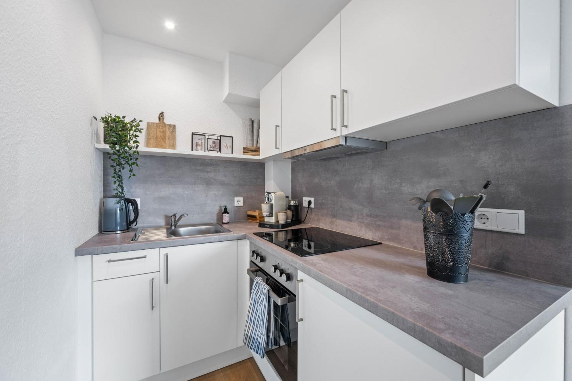 Ruhiges Und Zentrales Apartment In Huettenfeld Lampertheim Kültér fotó